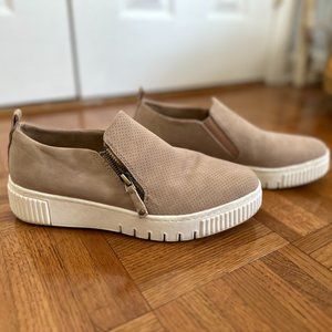 Slip On Sneaker